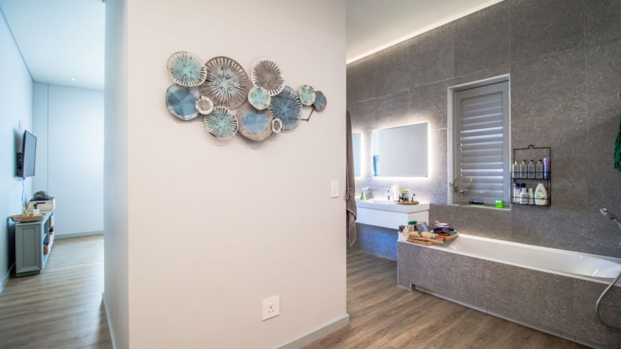 3 Bedroom Property for Sale in Nieuw Muckleneuk Gauteng