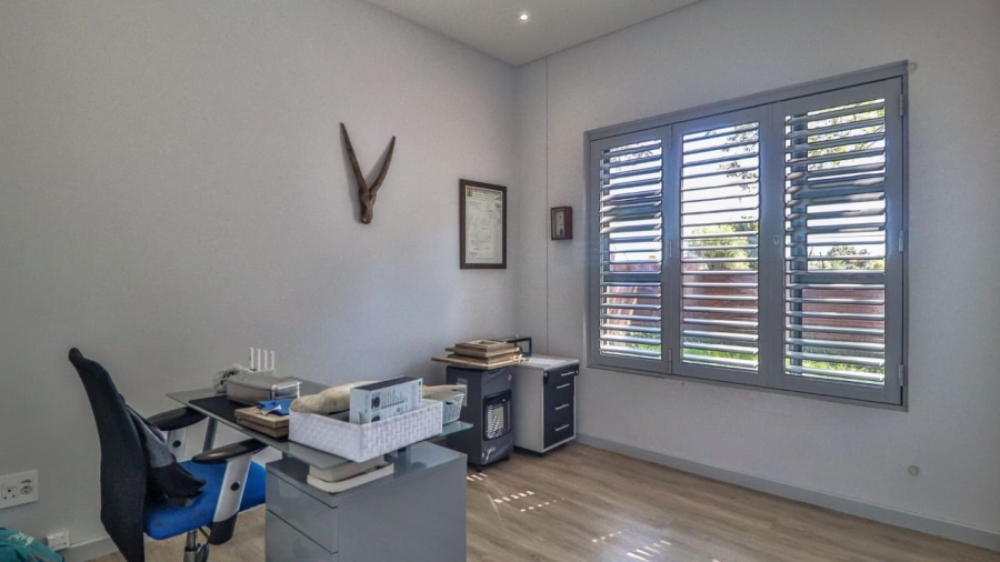 3 Bedroom Property for Sale in Nieuw Muckleneuk Gauteng