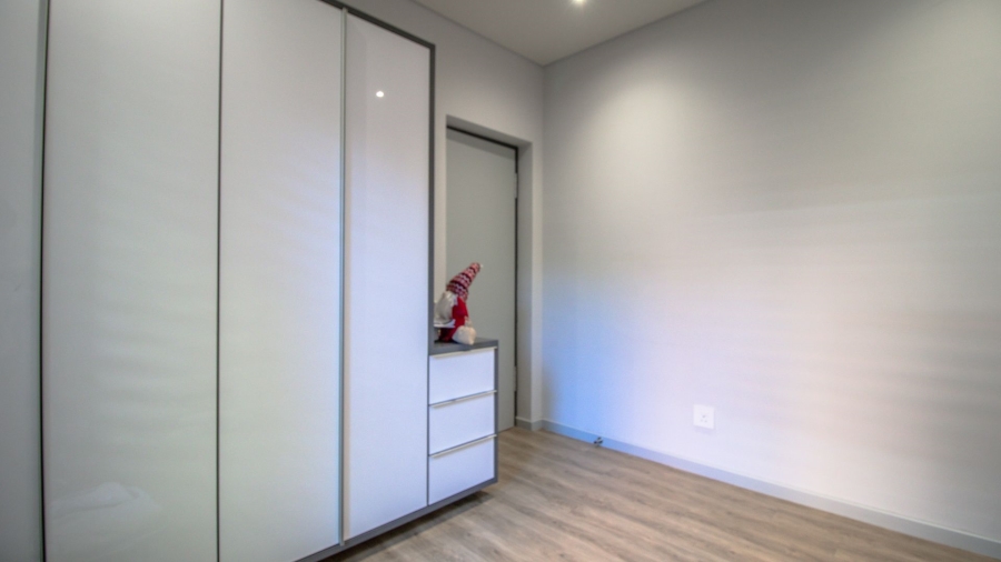 3 Bedroom Property for Sale in Nieuw Muckleneuk Gauteng