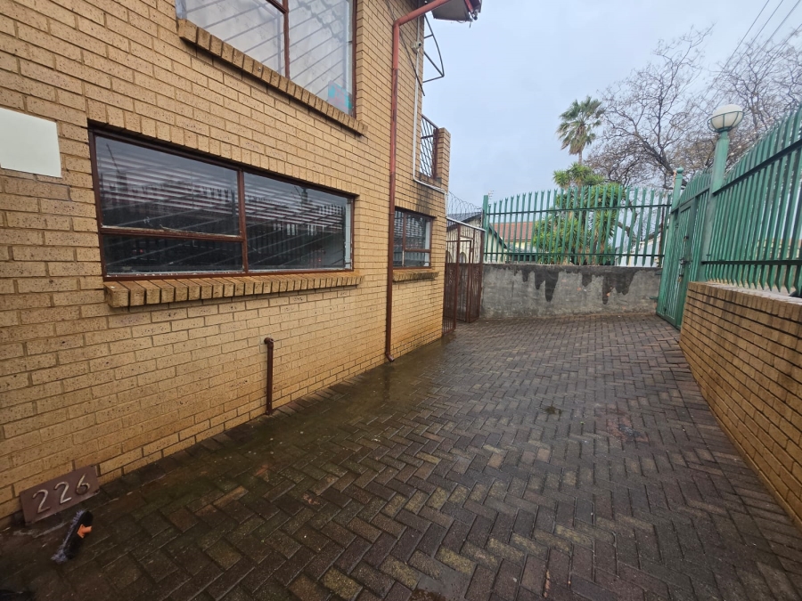 To Let 3 Bedroom Property for Rent in Laudium Gauteng