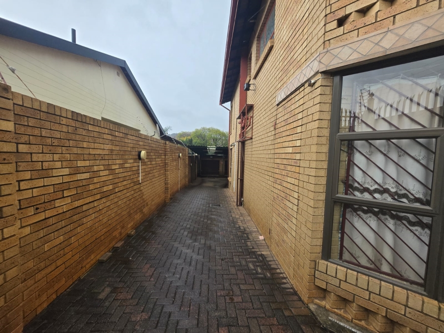 To Let 3 Bedroom Property for Rent in Laudium Gauteng