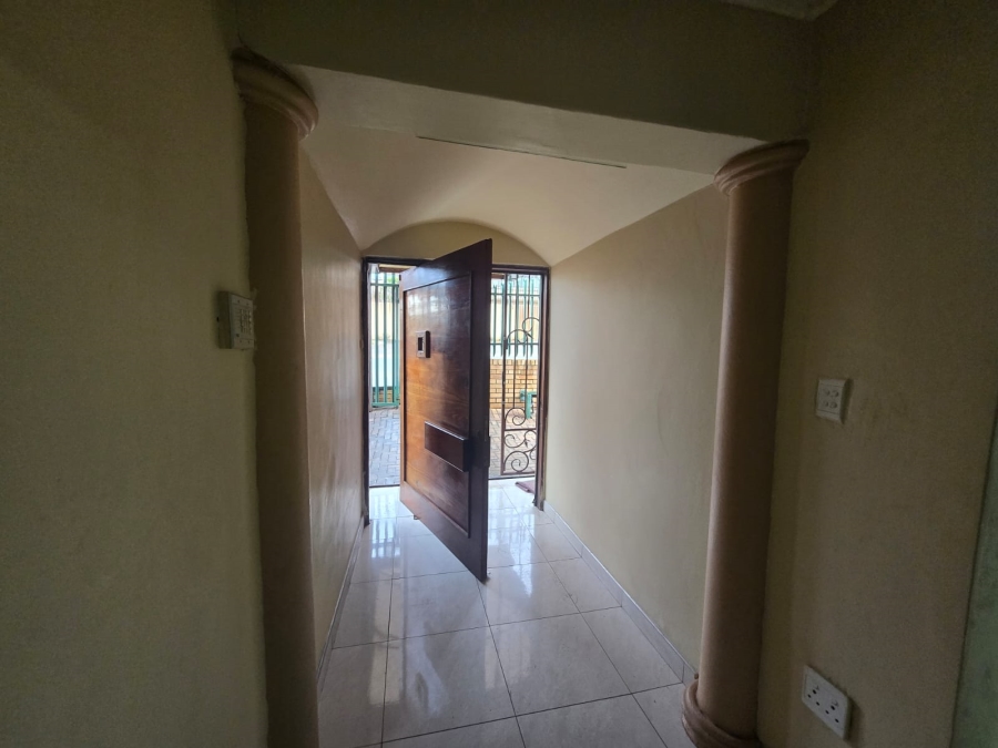 To Let 3 Bedroom Property for Rent in Laudium Gauteng