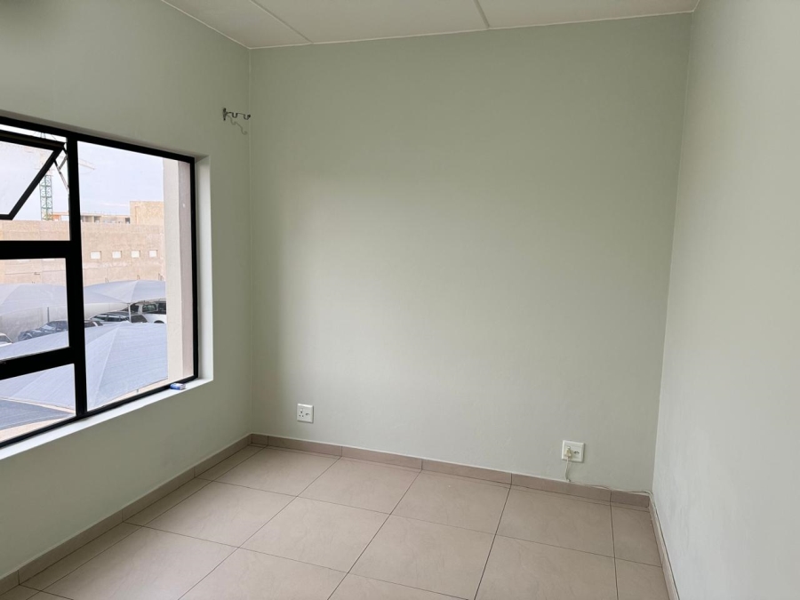 2 Bedroom Property for Sale in North Riding Gauteng