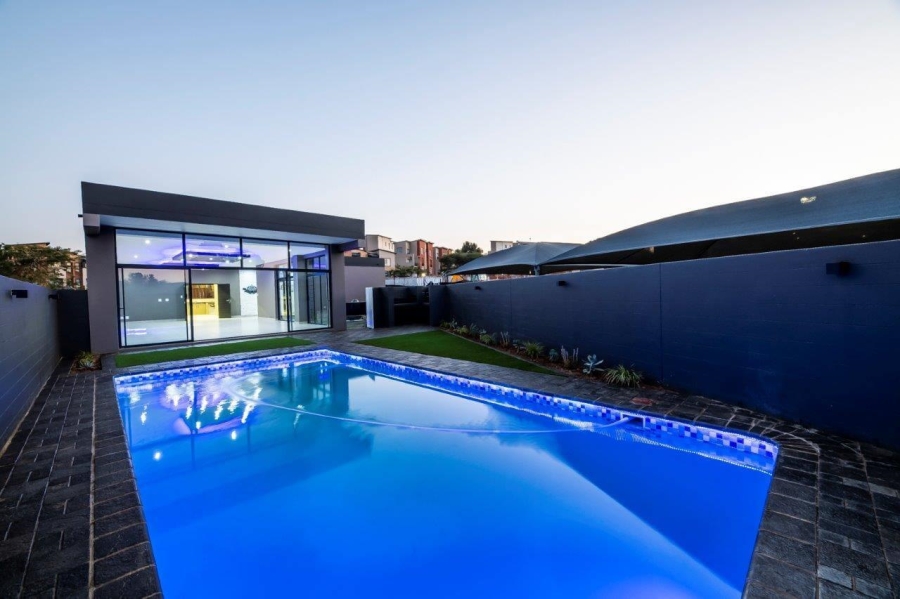 2 Bedroom Property for Sale in North Riding Gauteng