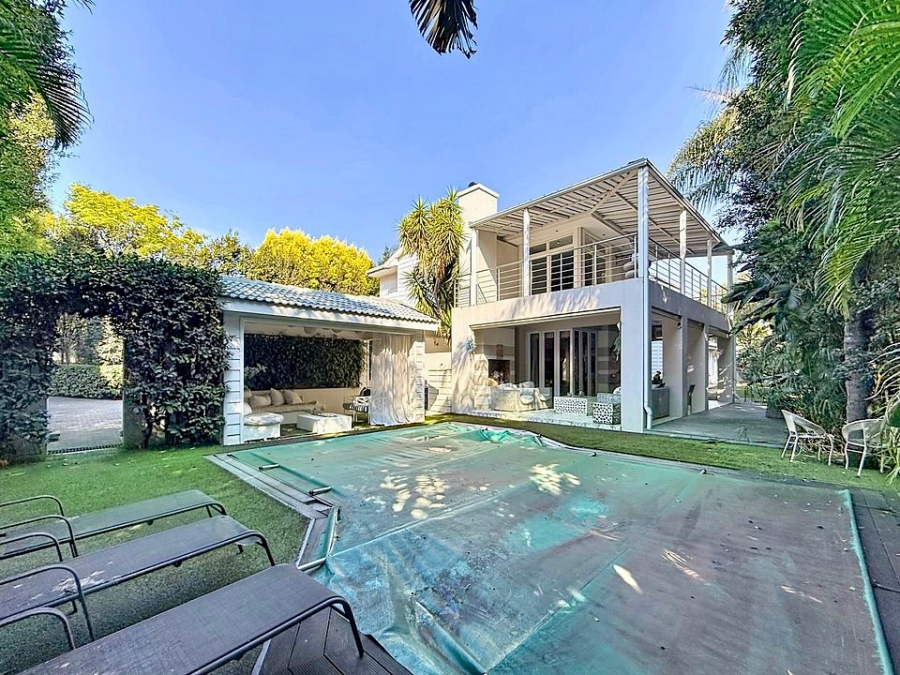 5 Bedroom Property for Sale in Silver Lakes Golf Estate Gauteng