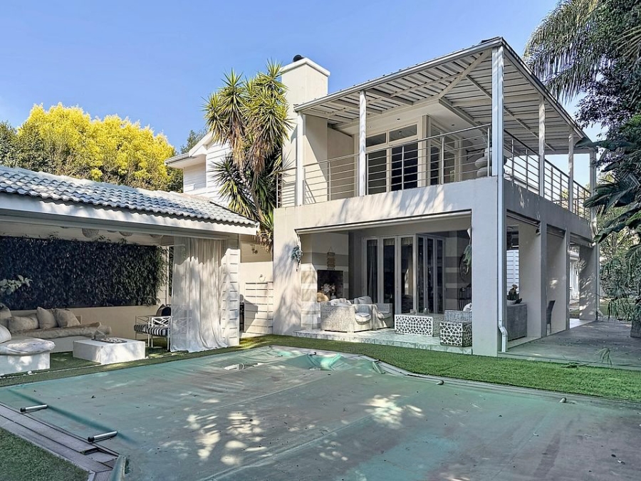 5 Bedroom Property for Sale in Silver Lakes Golf Estate Gauteng