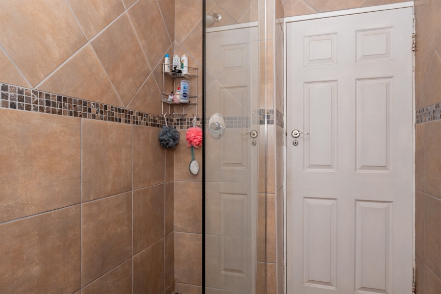 4 Bedroom Property for Sale in Allen Grove Gauteng