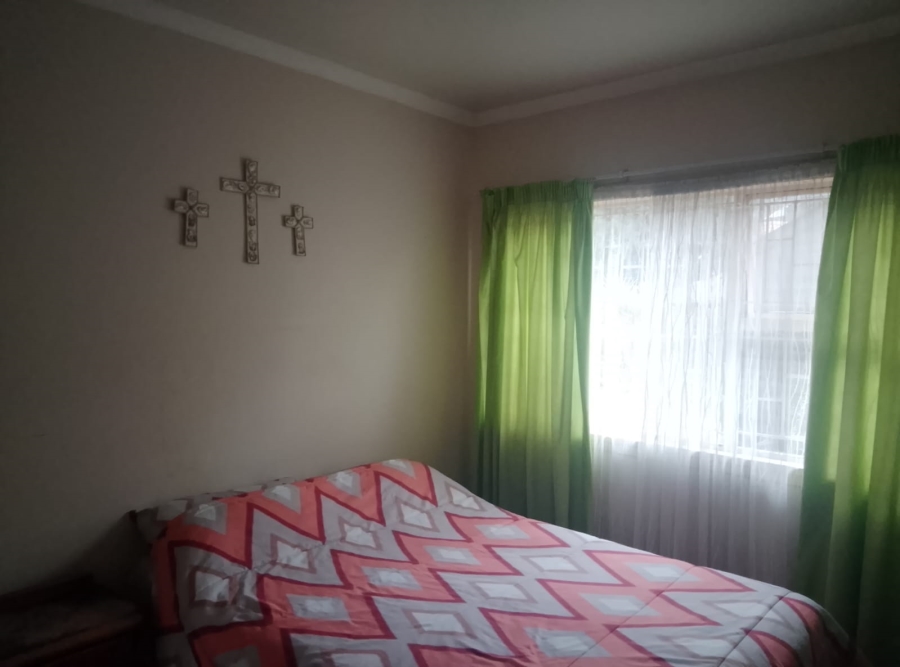 4 Bedroom Property for Sale in Lodeyko Gauteng