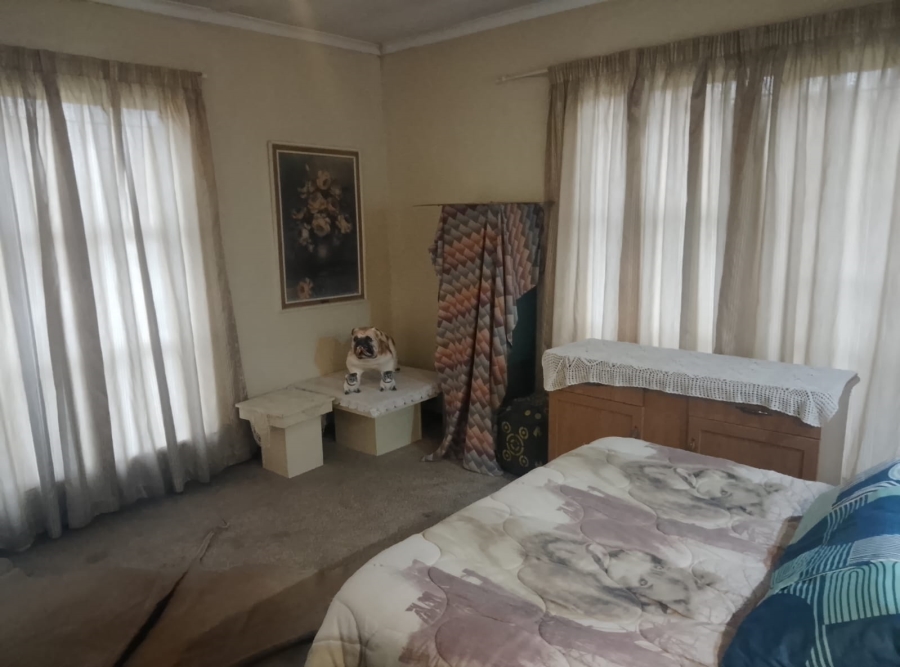4 Bedroom Property for Sale in Lodeyko Gauteng