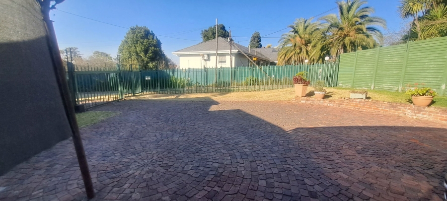 4 Bedroom Property for Sale in Lyndhurst Gauteng