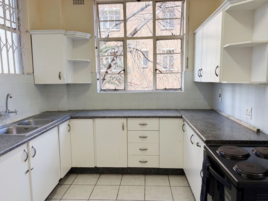 To Let 2 Bedroom Property for Rent in Killarney Gauteng