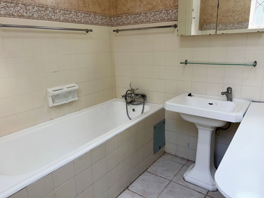 To Let 2 Bedroom Property for Rent in Killarney Gauteng