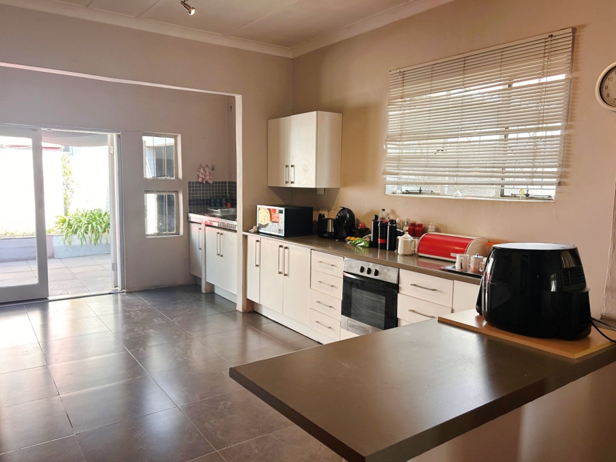 3 Bedroom Property for Sale in Highlands North Gauteng
