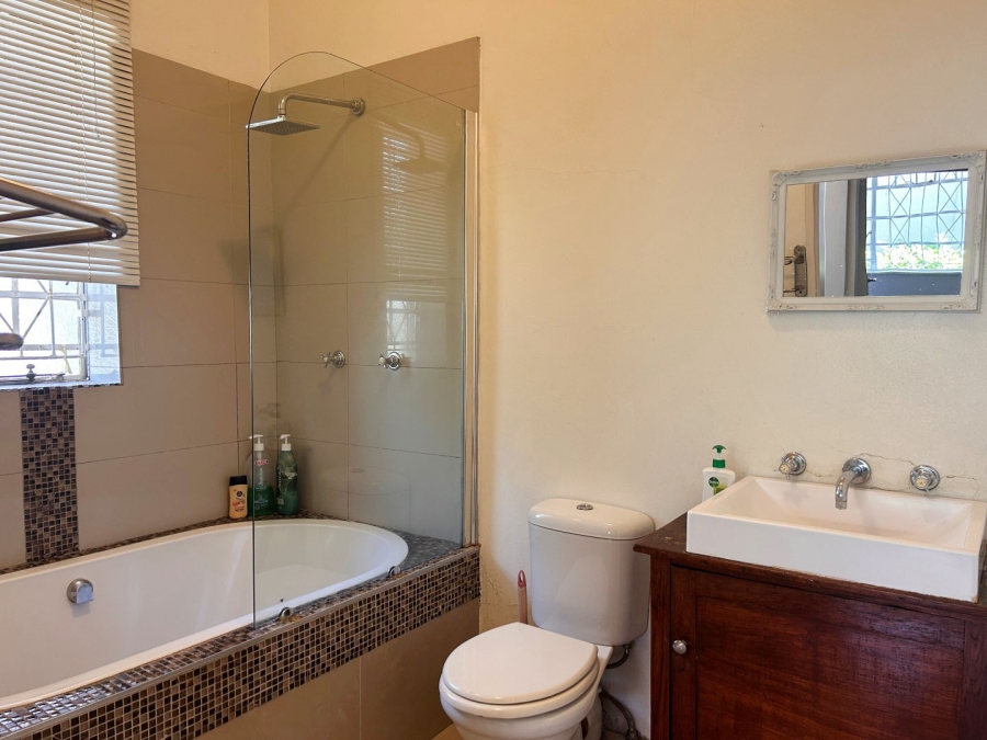 3 Bedroom Property for Sale in Highlands North Gauteng