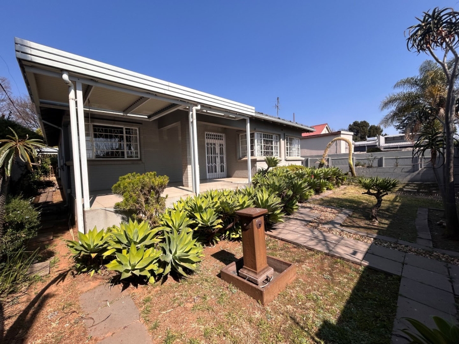 3 Bedroom Property for Sale in Highlands North Gauteng