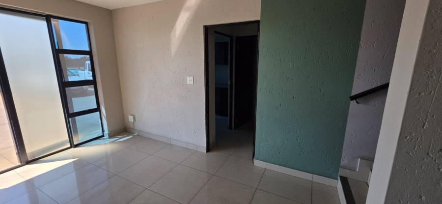 To Let Commercial Property for Rent in Pomona Gauteng