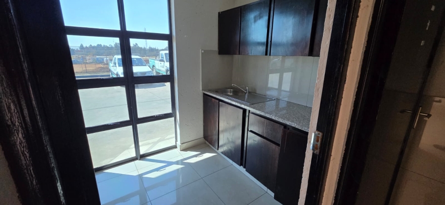 To Let Commercial Property for Rent in Pomona Gauteng