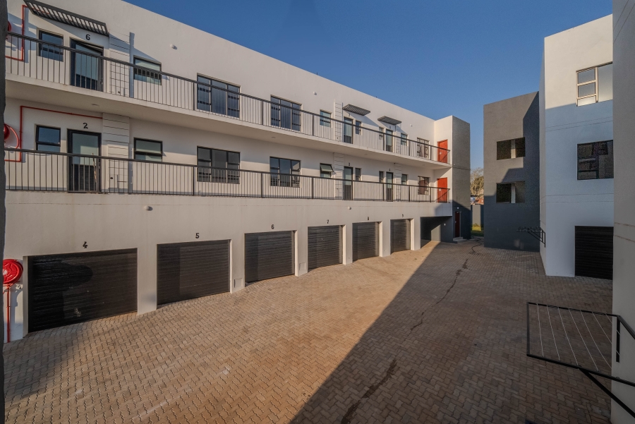 2 Bedroom Property for Sale in Faerie Glen Gauteng