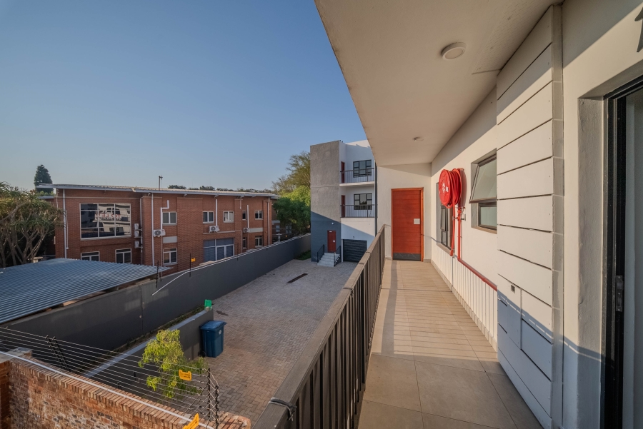 2 Bedroom Property for Sale in Faerie Glen Gauteng
