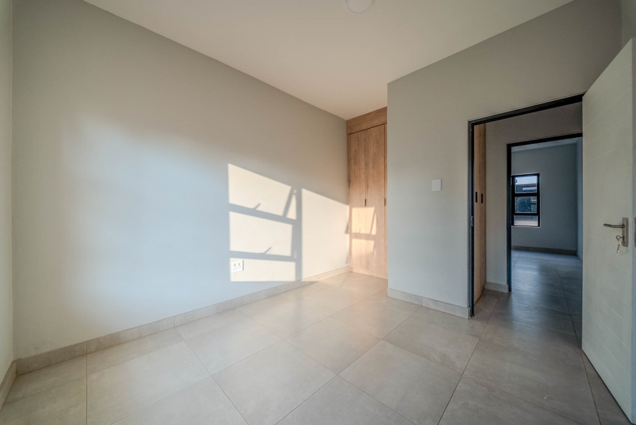 2 Bedroom Property for Sale in Faerie Glen Gauteng