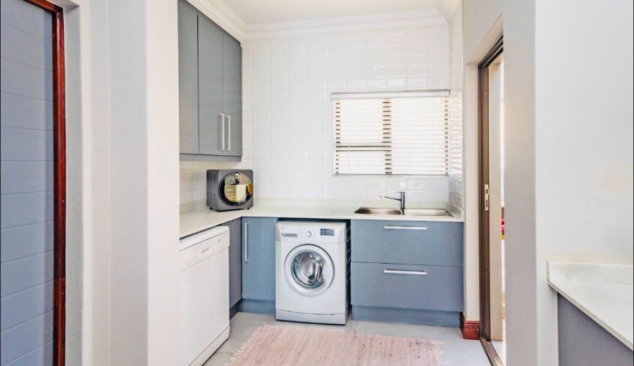 3 Bedroom Property for Sale in Homes Haven Gauteng