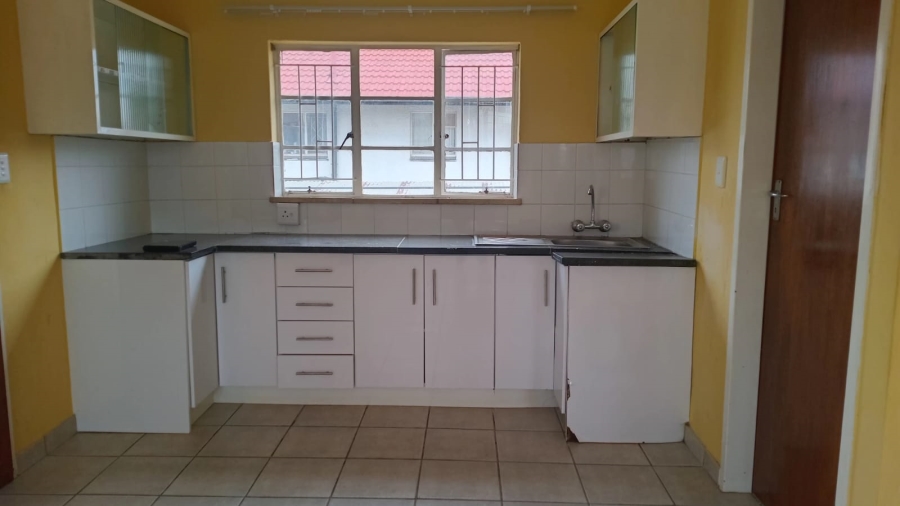 To Let 1 Bedroom Property for Rent in Edleen Gauteng