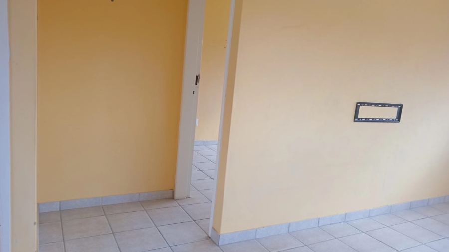 To Let 1 Bedroom Property for Rent in Edleen Gauteng
