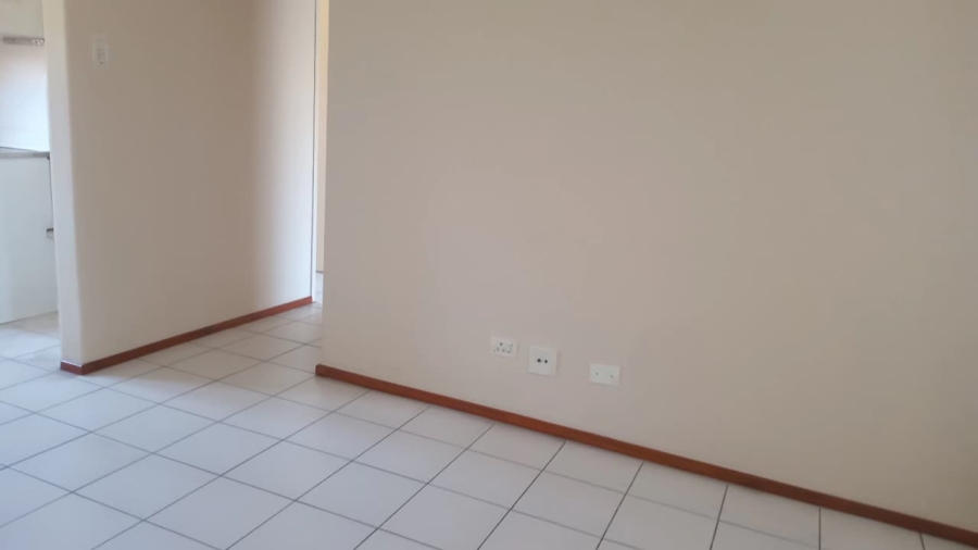 2 Bedroom Property for Sale in Glen Marais Gauteng