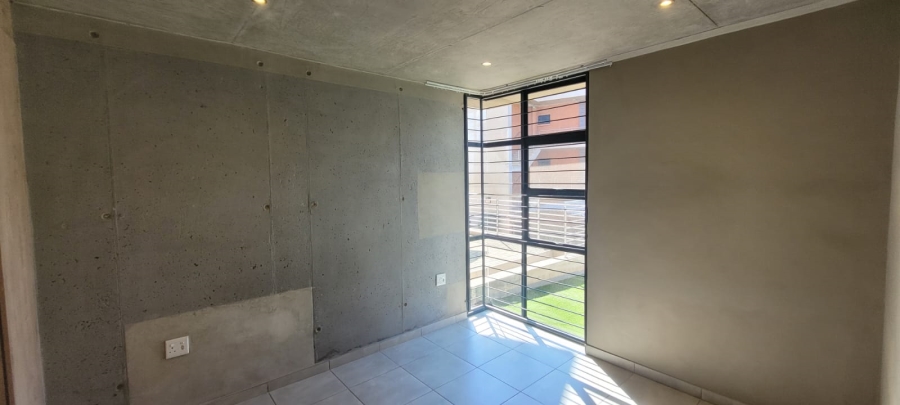 To Let 2 Bedroom Property for Rent in Equestria Gauteng