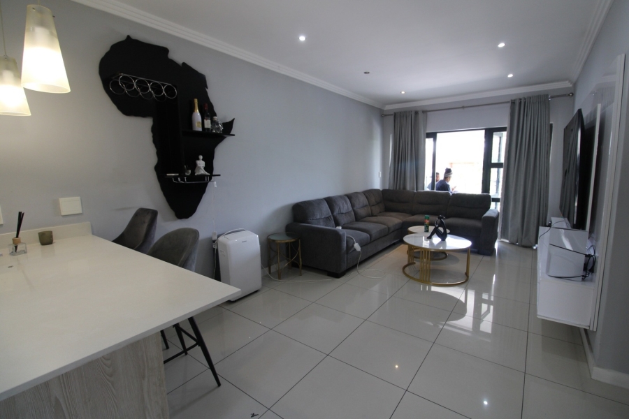 To Let 2 Bedroom Property for Rent in Bryanston Gauteng