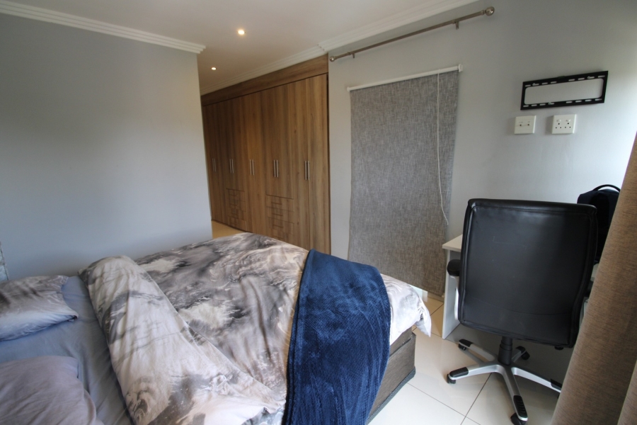 To Let 2 Bedroom Property for Rent in Bryanston Gauteng