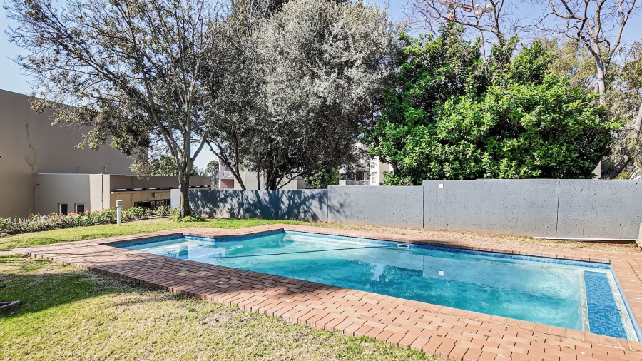 1 Bedroom Property for Sale in Sandown Gauteng