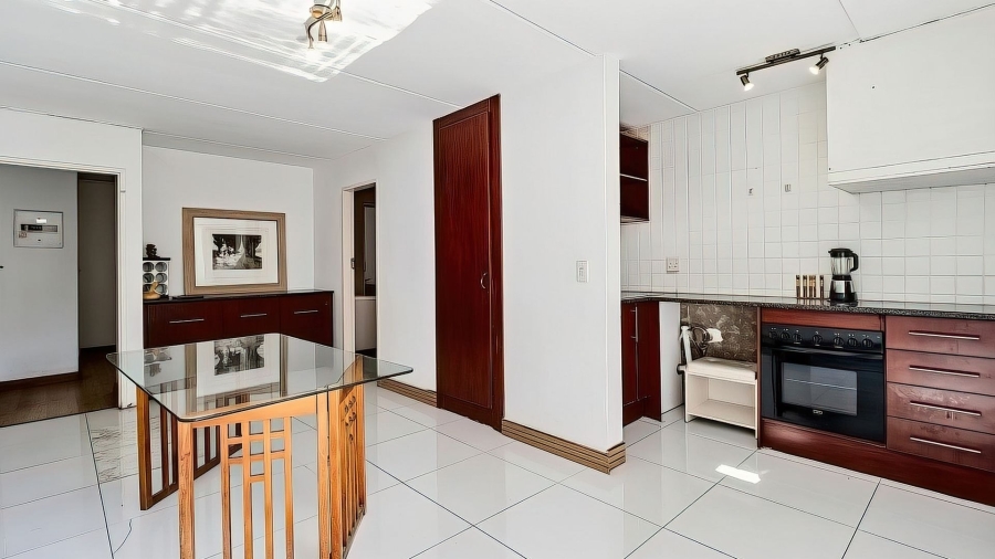 1 Bedroom Property for Sale in Sandown Gauteng