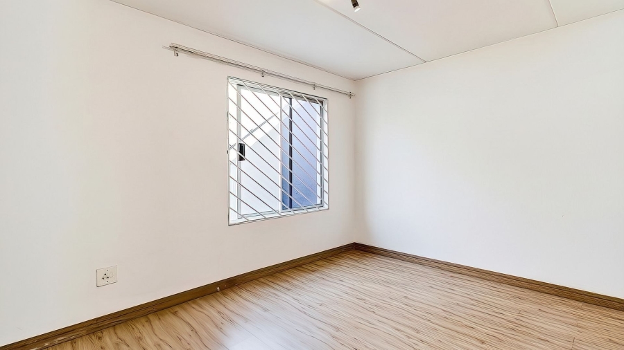 1 Bedroom Property for Sale in Sandown Gauteng