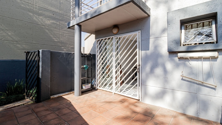 1 Bedroom Property for Sale in Sandown Gauteng