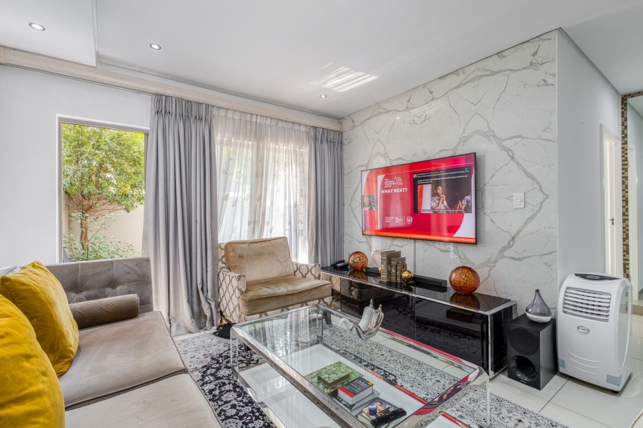 3 Bedroom Property for Sale in Broadacres Gauteng