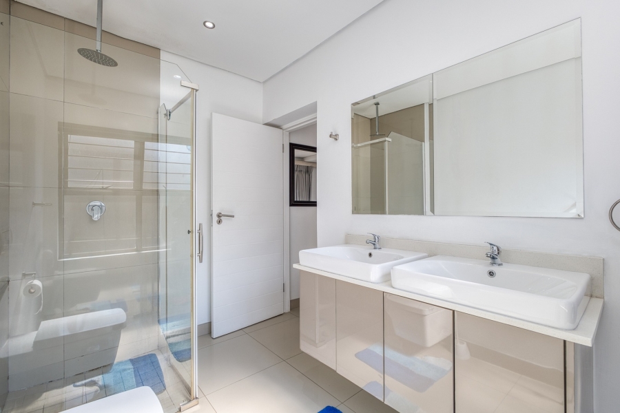3 Bedroom Property for Sale in Broadacres Gauteng