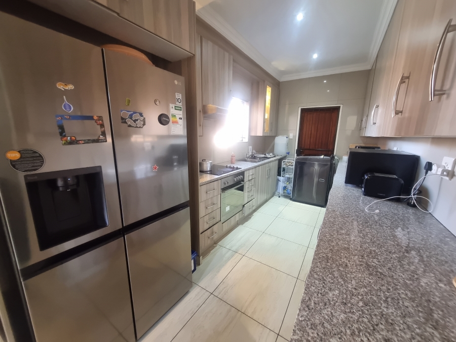 To Let 3 Bedroom Property for Rent in Equestria Gauteng