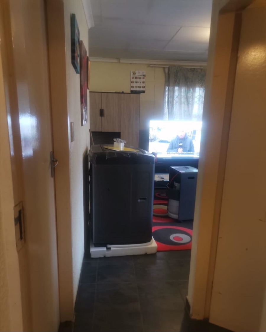 4 Bedroom Property for Sale in Windmill Park Gauteng