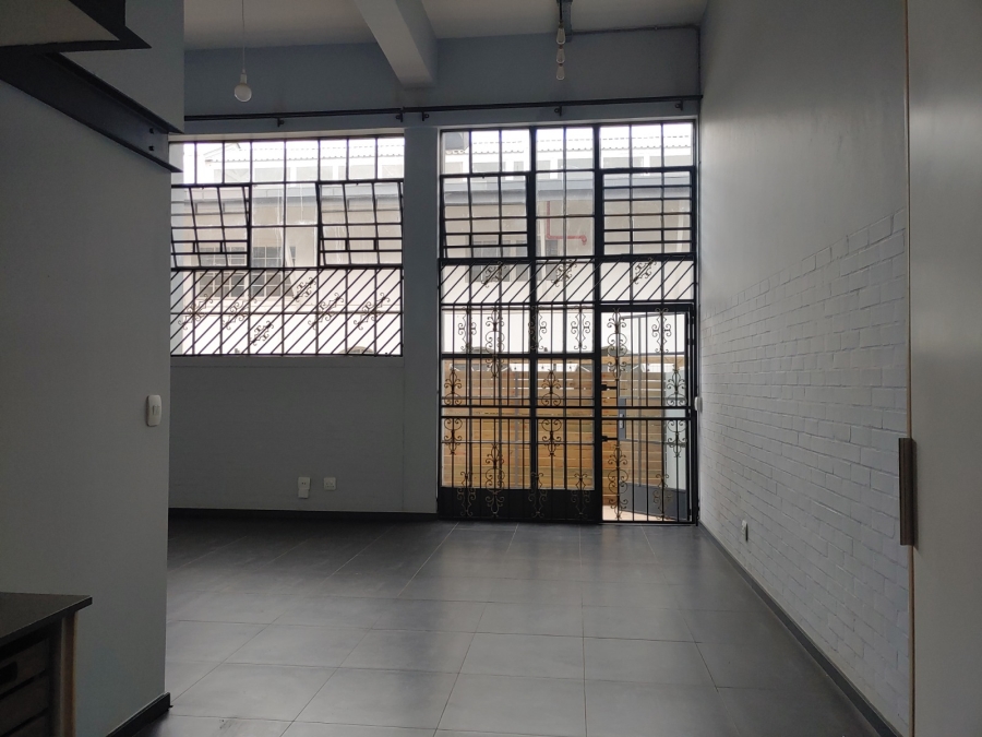 To Let 2 Bedroom Property for Rent in Braamfontein Gauteng