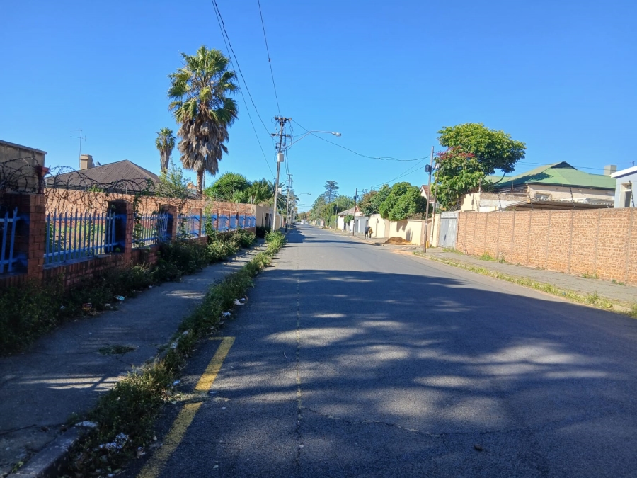 To Let 1 Bedroom Property for Rent in Orange Grove Gauteng