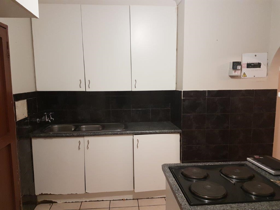 1 Bedroom Property for Sale in Witpoortjie Gauteng