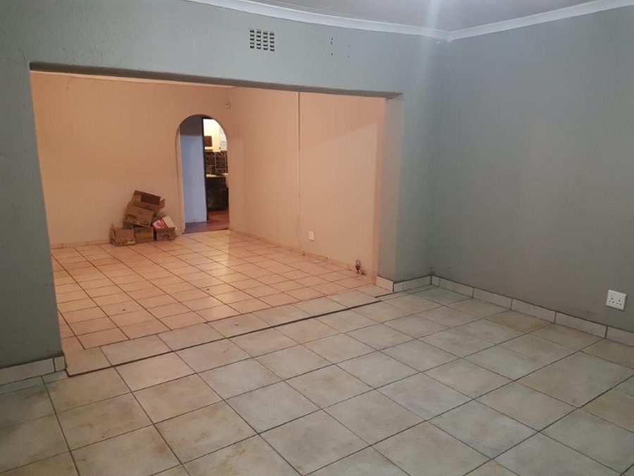 1 Bedroom Property for Sale in Witpoortjie Gauteng