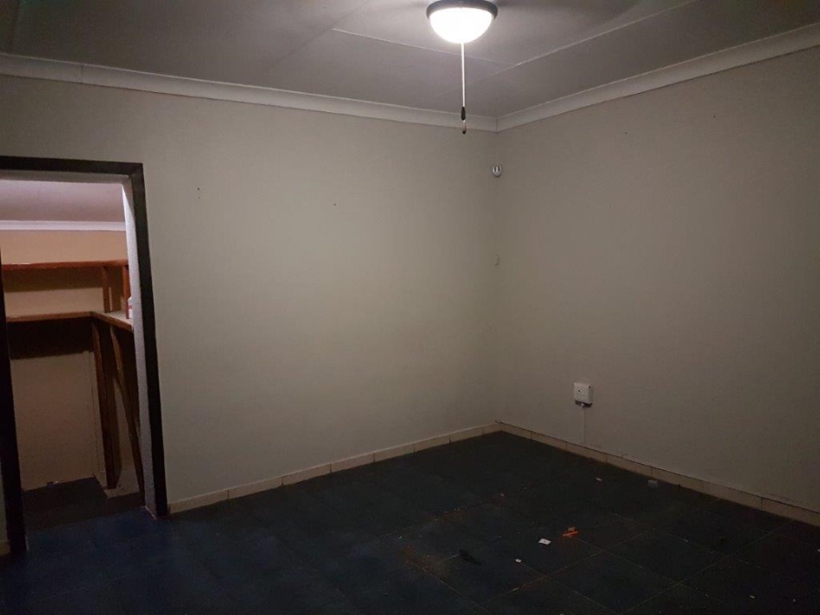 1 Bedroom Property for Sale in Witpoortjie Gauteng