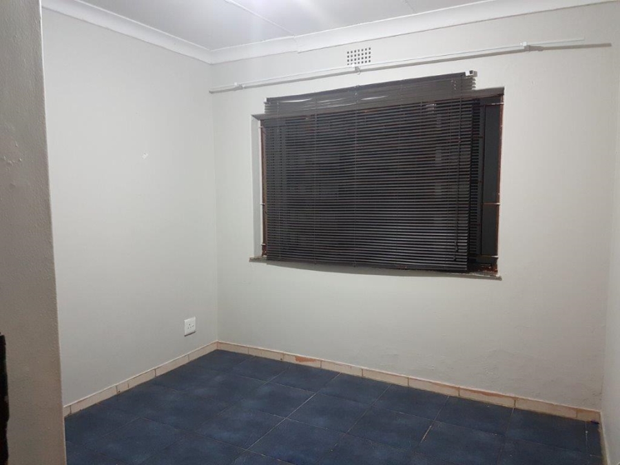 1 Bedroom Property for Sale in Witpoortjie Gauteng