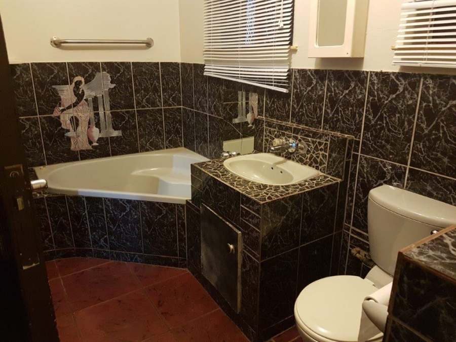 1 Bedroom Property for Sale in Witpoortjie Gauteng