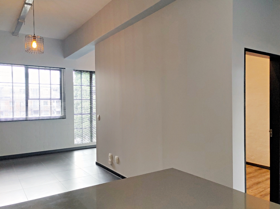 To Let 1 Bedroom Property for Rent in Braamfontein Gauteng