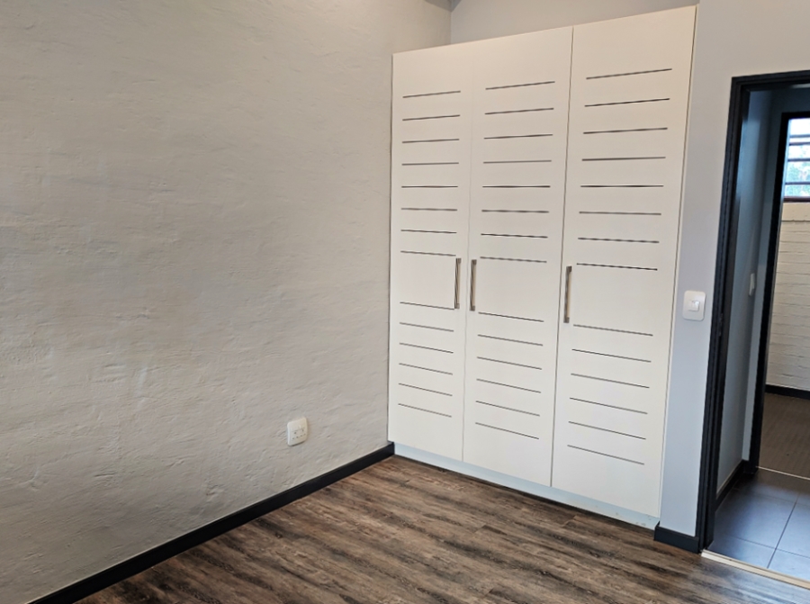To Let 1 Bedroom Property for Rent in Braamfontein Gauteng