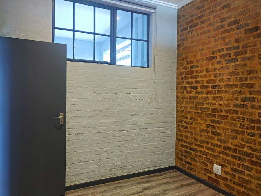 To Let 1 Bedroom Property for Rent in Braamfontein Gauteng