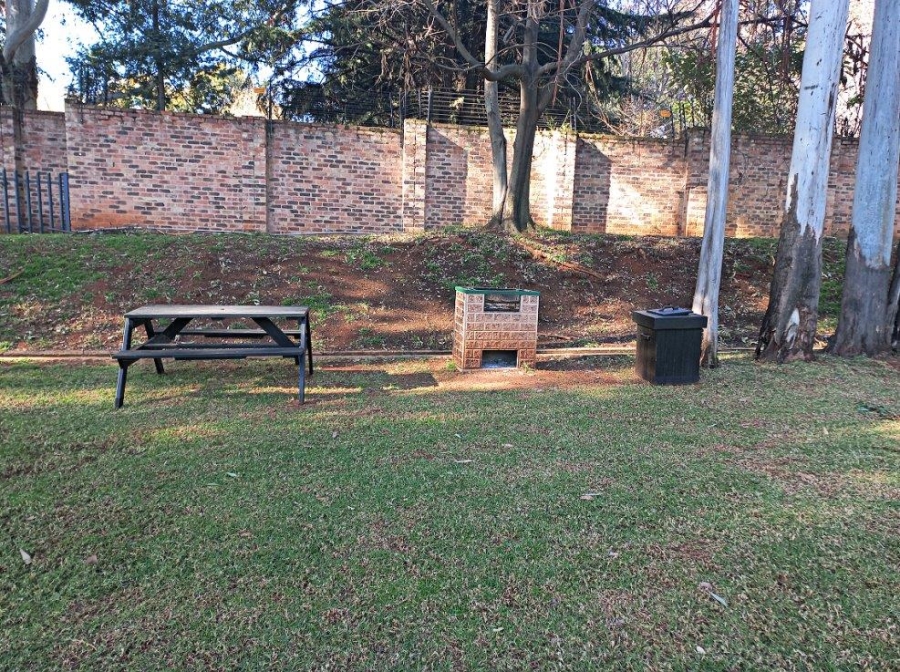 To Let 1 Bedroom Property for Rent in Braamfontein Gauteng